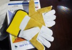 RSAFE Industrial work Gloves 1608  Palm cow split leather with Golden cow split leather reinforcement as nature's soft leather, it has very high tensile strength, and abrasion-resistant properties, back drill, high level of protection, extremely good fing