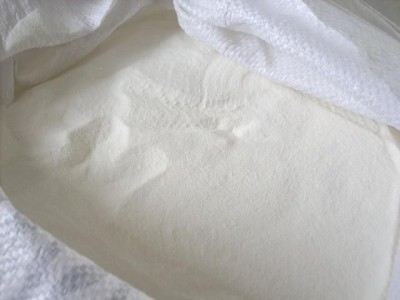 White oil ,liquid paraffin oil,caustic soda,lamp oil,melamine,petroleum jelly,pesticide white oil,paraffin oil,mineral oil,solvent oil - photo 2