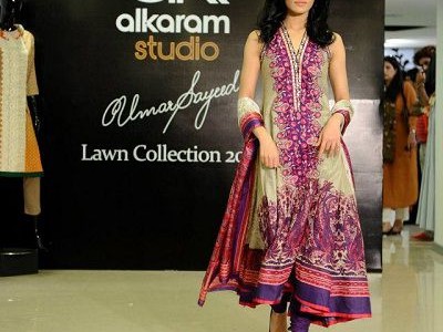 Alkaram Studio Online Lawn Collection 2017 - photo 1