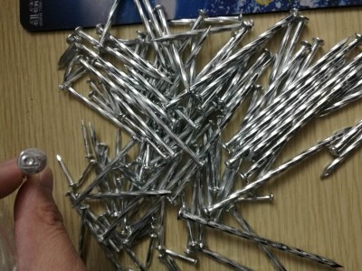 ANGULAR SPIRAL CONCRETE NAIL
