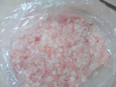 LIGHT PINK GRANULAR SALT 2-5 MM